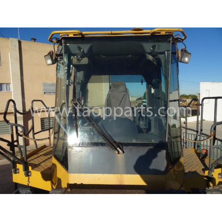 Cabina Komatsu 426-926-3041...