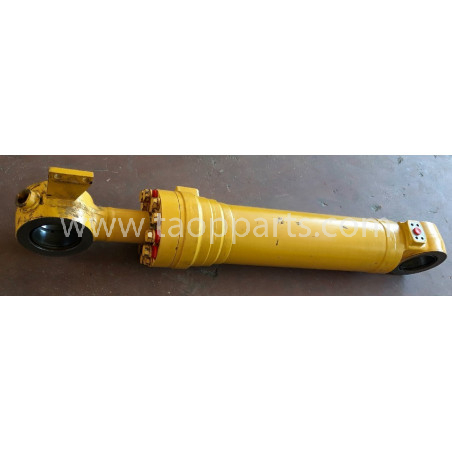 used Komatsu cylinder...