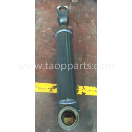 used Komatsu Lift cylinder...