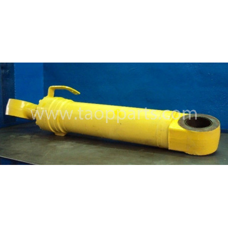 Komatsu BUCKET CYLINDER...